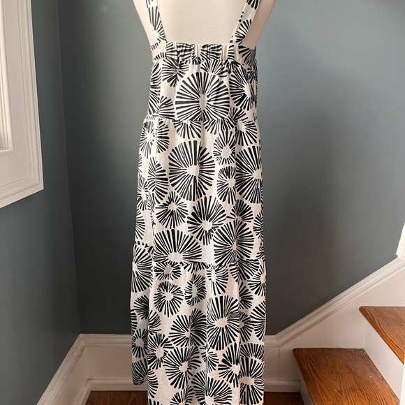 Firework Tiered Square Neck Midi Dress - Picture 4 of 5